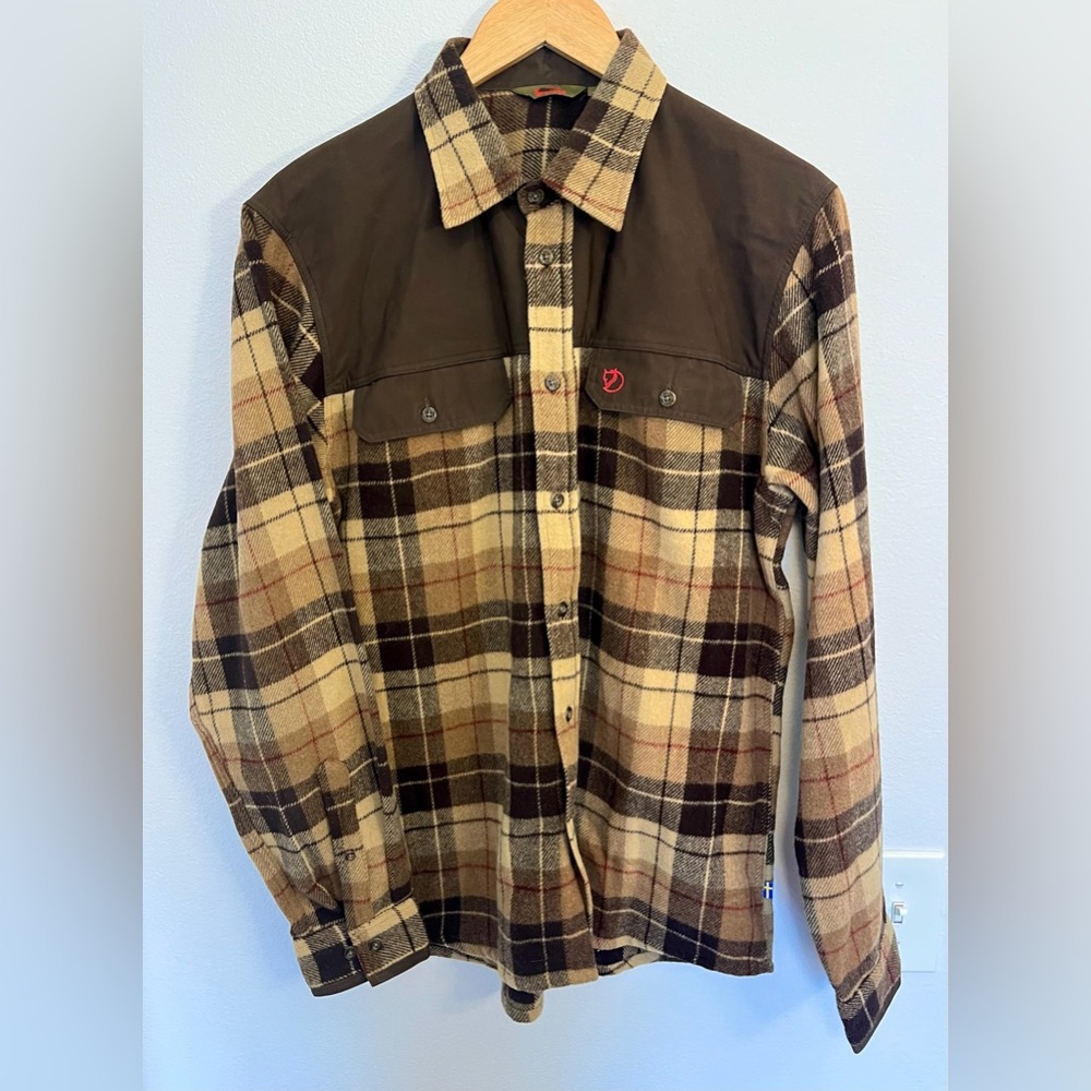 Fjallraven Karbulle (Granite) Button Down-Brown/Tan - Medium